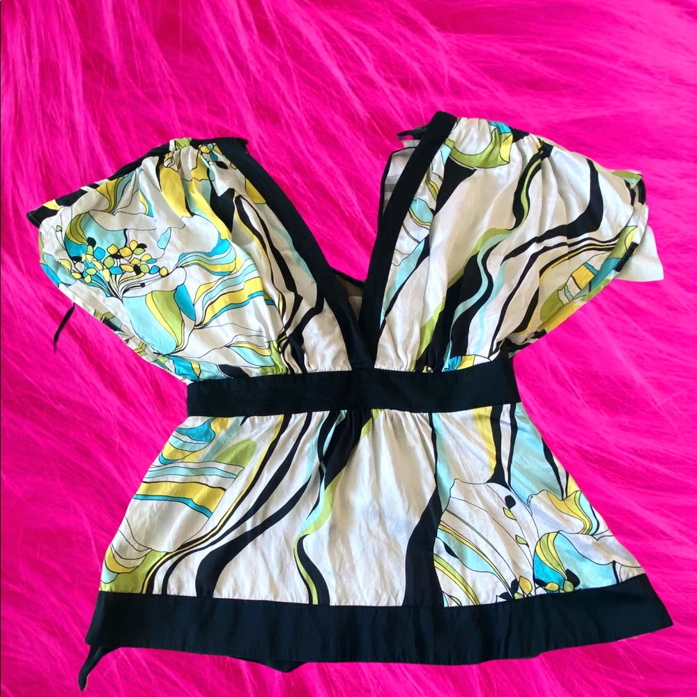 BEBE Floral summer top